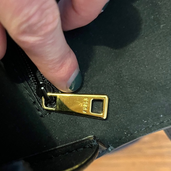 Furla Mini Nero Sfera Crossbody Black - Picture 13 of 14